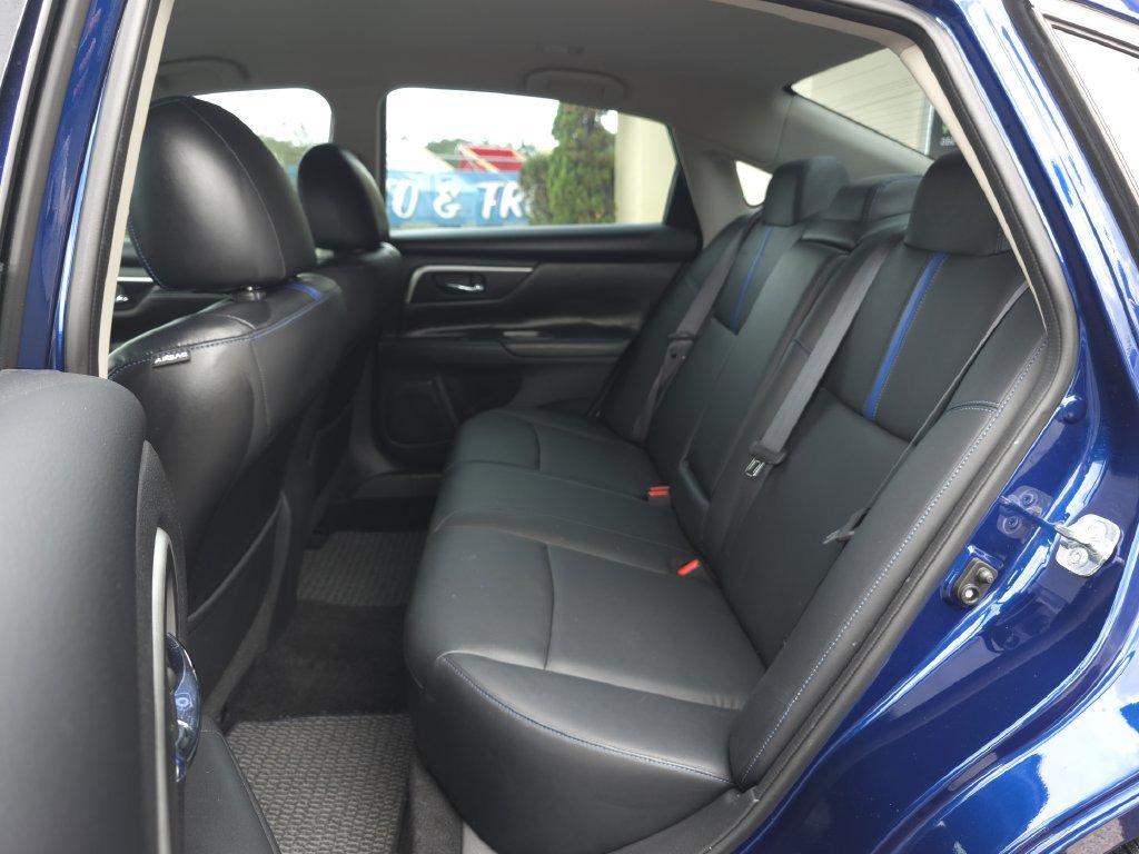 Used 2018 Nissan Altima 2.5 SR w/ SR Special Edition FWD image 13