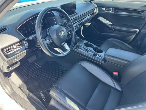 Certified 2022 Honda Civic EX-L image 5