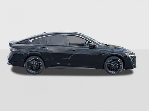 New 2026 Nissan Sentra SR image 7