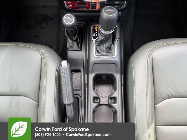 Used 2025 Jeep Gladiator Mojave AWD/4WD image 30