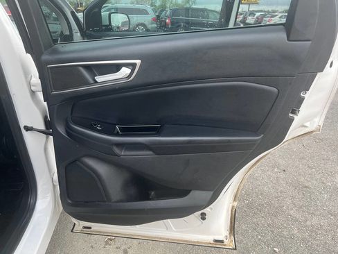 Used 2015 Ford Edge SEL w/ Equipment Group 201A AWD/4WD image 24
