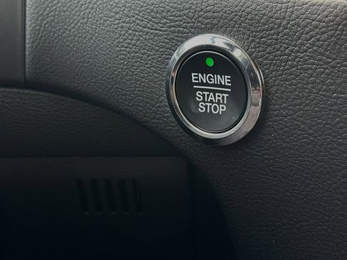 New 2024 Ford Edge SE w/ Black Appearance Package image 20