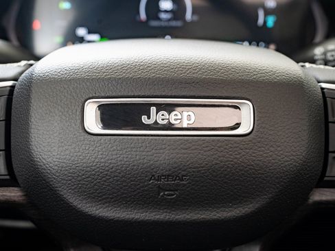 Used 2023 Jeep Grand Cherokee 4WD 4xe image 29