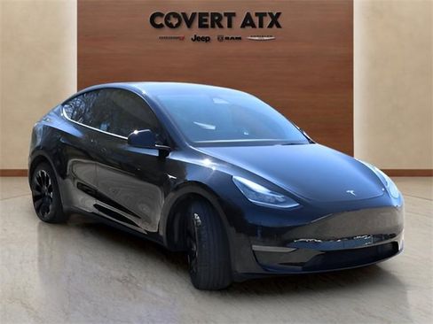 Used 2023 Tesla Model Y Long Range image 7