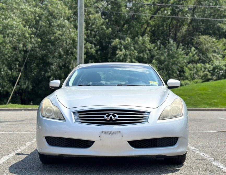 Used 2009 INFINITI G37 x Coupe w/ Premium Pkg AWD/4WD image 2