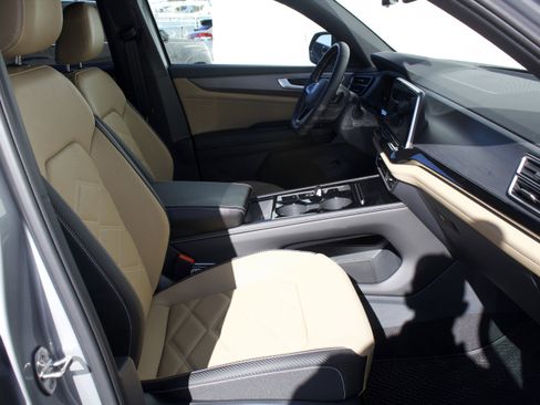 New 2026 Volkswagen Atlas Cross Sport SE AWD/4WD image 36