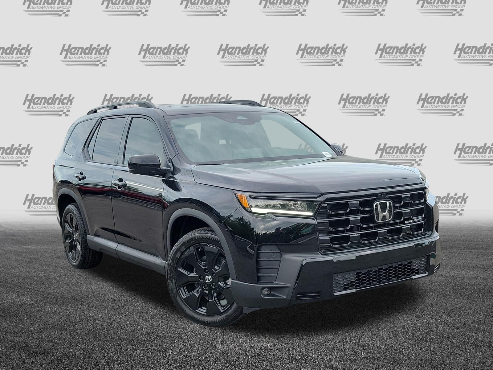 New 2026 Honda Pilot Black Edition image 2
