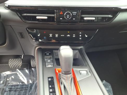 New 2026 Nissan Kicks SR w/ Cold Weather Package AWD/4WD image 20