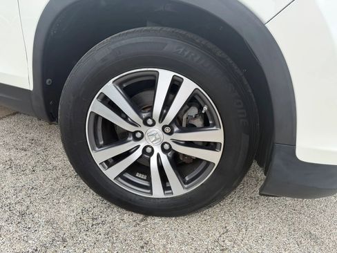Used 2018 Honda Pilot EX image 11