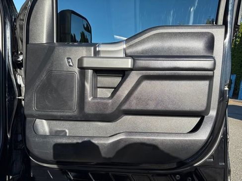 Used 2017 Ford F150 XLT AWD/4WD image 12