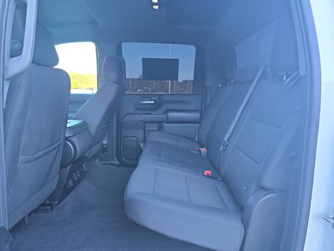Used 2024 Chevrolet Silverado 2500 Custom w/ Custom Convenience Package image 13