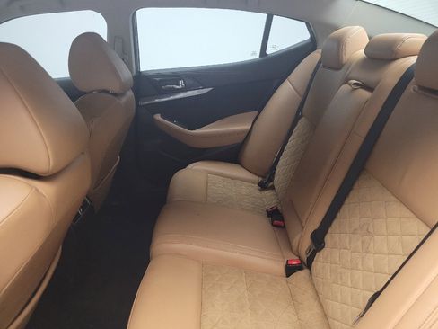 Used 2016 Nissan Maxima SR FWD image 18