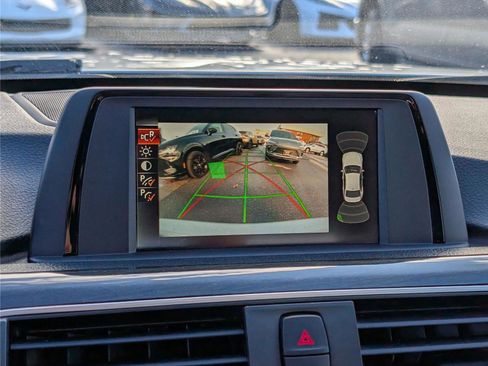 Used 2017 BMW 320i Sedan image 29