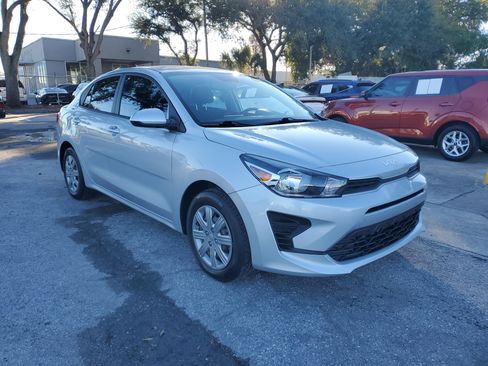 Used 2023 Kia Rio LX image 5