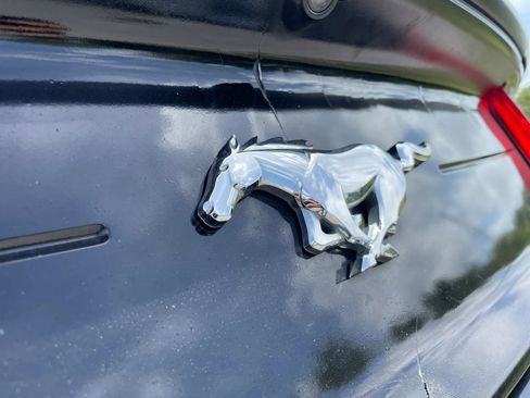 Used 2018 Ford Mustang Coupe w/ Equipment Group 101A RWD image 10
