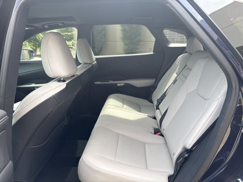 Used 2025 Lexus RX 350h w/ Accessory Package AWD/4WD image 31