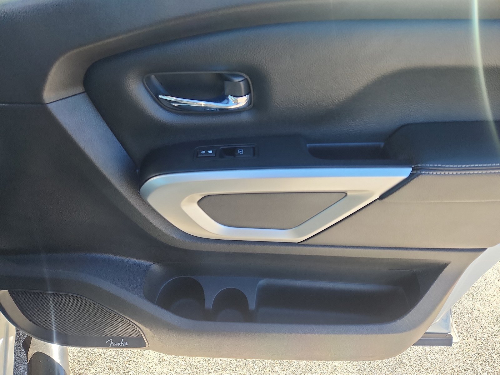 Used 2019 Nissan Titan PRO-4X w/ Pro-4x Convenience Package AWD/4WD image 34