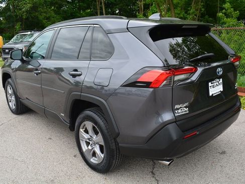 Used 2023 Toyota RAV4 XLE AWD/4WD image 7