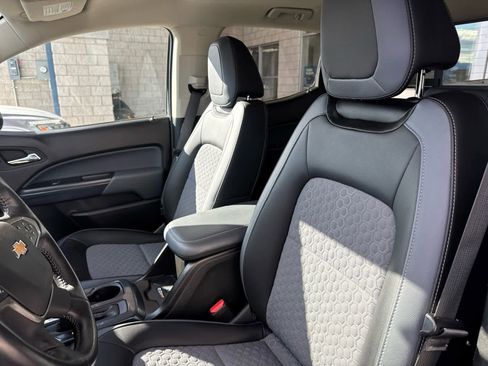 Used 2022 Chevrolet Colorado Z71 image 12