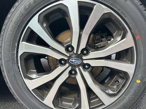 Used 2023 Subaru Forester Limited AWD/4WD image 8