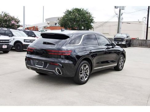 Used 2023 Genesis GV70 2.5T w/ Advanced Package AWD/4WD image 4