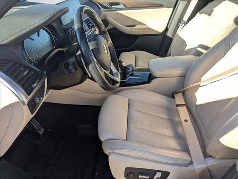 Used 2018 BMW X3 M40i image 13