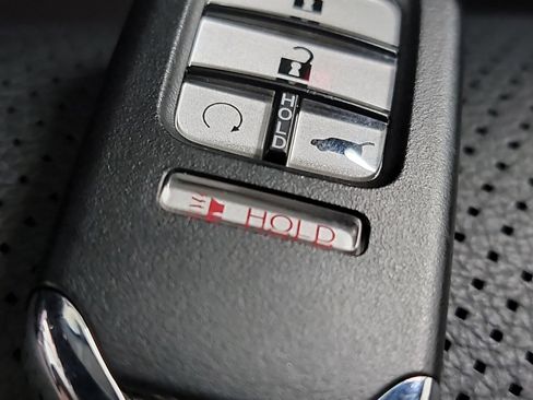 Certified 2025 Honda Passport EX-L image 32