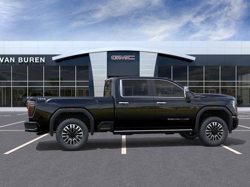 Used 2026 GMC Sierra 2500 Denali Ultimate w/ Snow Plow Prep/Camper Package AWD/4WD image 5