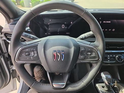 Used 2025 Buick Envista Sport Touring FWD image 11