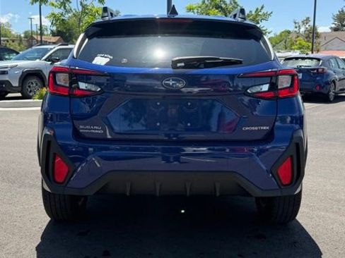 Used 2024 Subaru Crosstrek 2.0i Premium AWD/4WD image 4