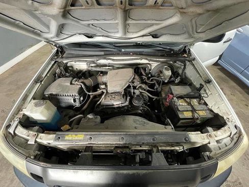 Used 2008 Toyota Tacoma Base 4x2 2dr Regular Cab 6.1 f image 37