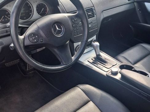 Used 2008 Mercedes-Benz C 300 Luxury image 2