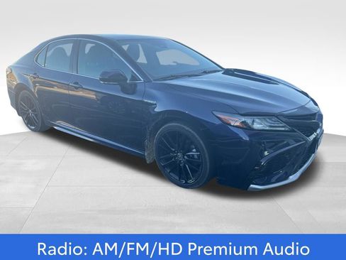 Used 2021 Toyota Camry XSE w/ Navigation Upgrade Package image 4