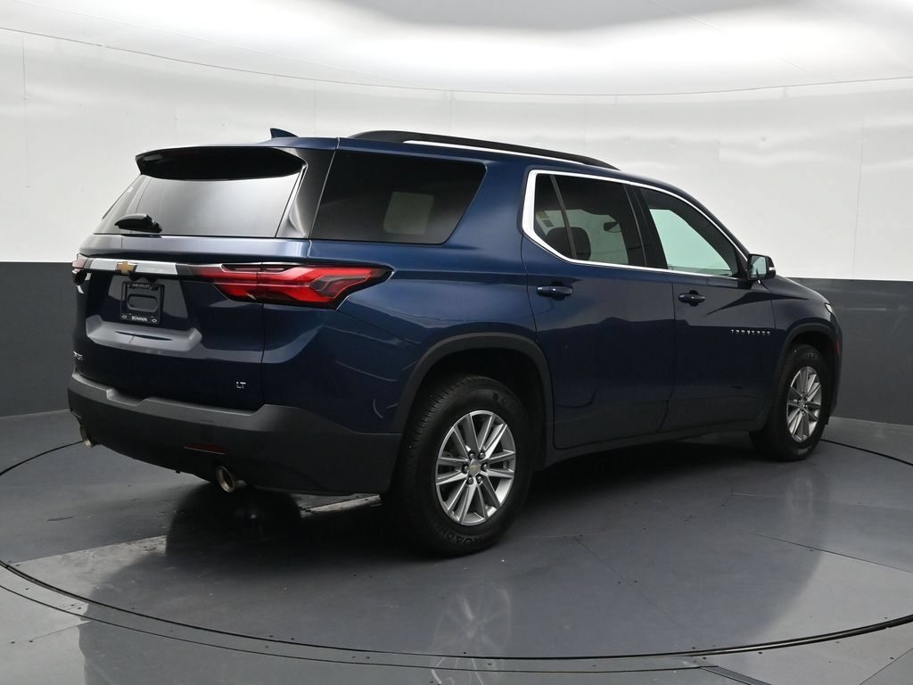 Used 2023 Chevrolet Traverse LT FWD image 5