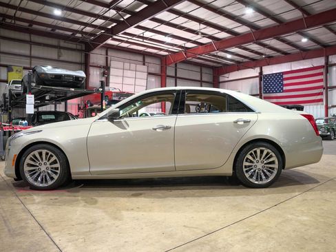 Used 2016 Cadillac CTS Luxury image 4