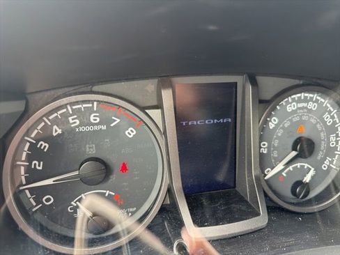 Used 2023 Toyota Tacoma TRD Sport AWD/4WD image 47
