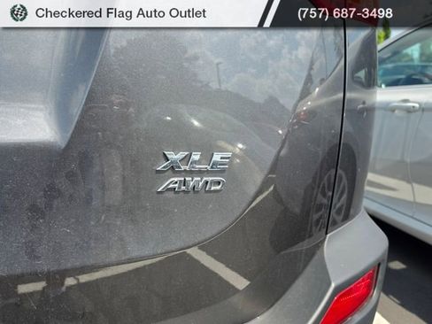 Used 2015 Toyota RAV4 XLE AWD/4WD image 8