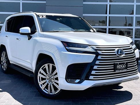 Used 2022 Lexus LX 600 4WD w/ Accessory Package (Z1) image 3