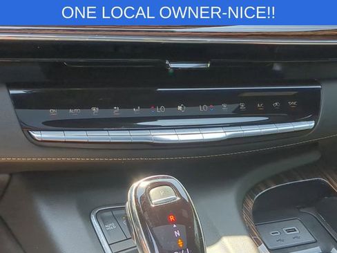 Used 2024 Cadillac Escalade Premium Luxury w/ Performance Package AWD/4WD image 26