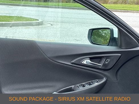 Used 2024 Chevrolet Malibu LT FWD image 3