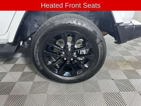 Used 2023 Jeep Wrangler Unlimited Sahara w/ Cold Weather Group AWD/4WD image 20