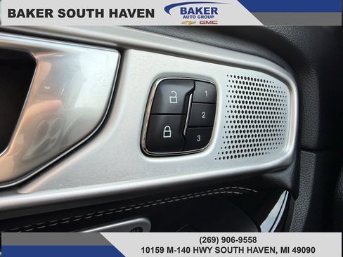 Used 2021 Ford Explorer ST w/ Premium Technology Package image 18
