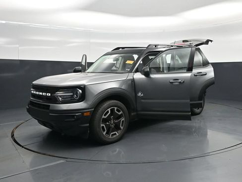 Used 2022 Ford Bronco Sport Outer Banks w/ Tech Package AWD/4WD image 31