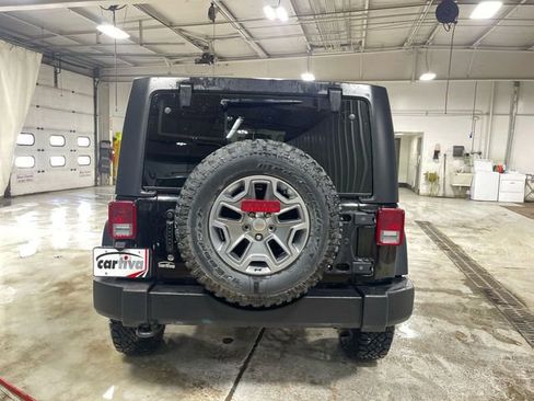Used 2017 Jeep Wrangler Unlimited Rubicon w/ Dual Top Group AWD/4WD image 7