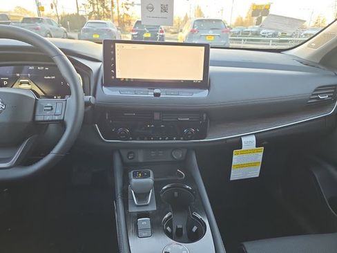 New 2026 Nissan Rogue Platinum w/ Platinum Premium Package image 21