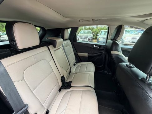 Used 2020 Ford Escape Titanium w/ Titanium Premium Package 2.0 image 13