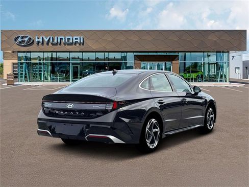 New 2026 Hyundai Sonata SEL image 8