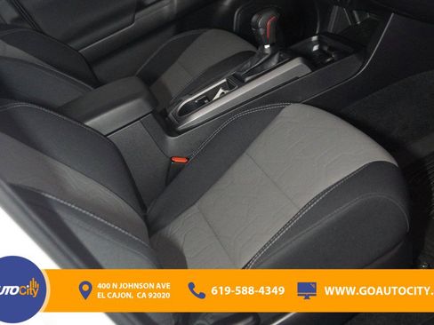 Used 2022 Toyota Tacoma TRD Sport image 8