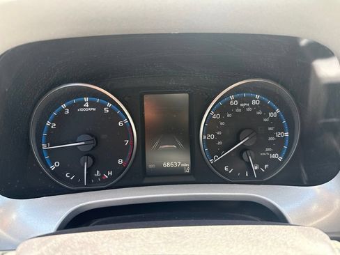 Used 2018 Toyota RAV4 LE w/ All Weather Liner Package FWD image 5