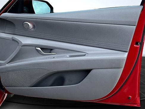 Used 2021 Hyundai Elantra SEL w/ Cargo Package image 24